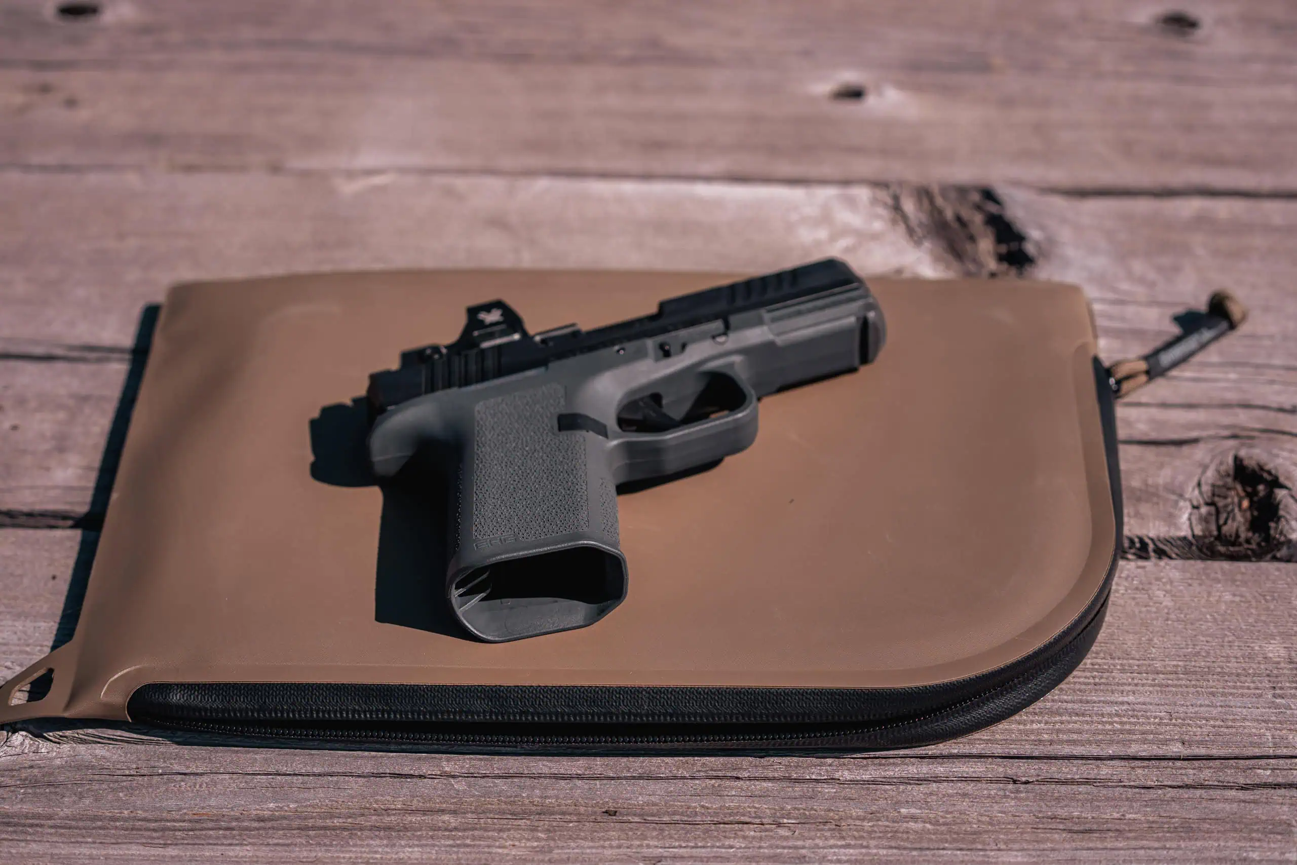 Minimalist flared magwell from Magpul on RXM.